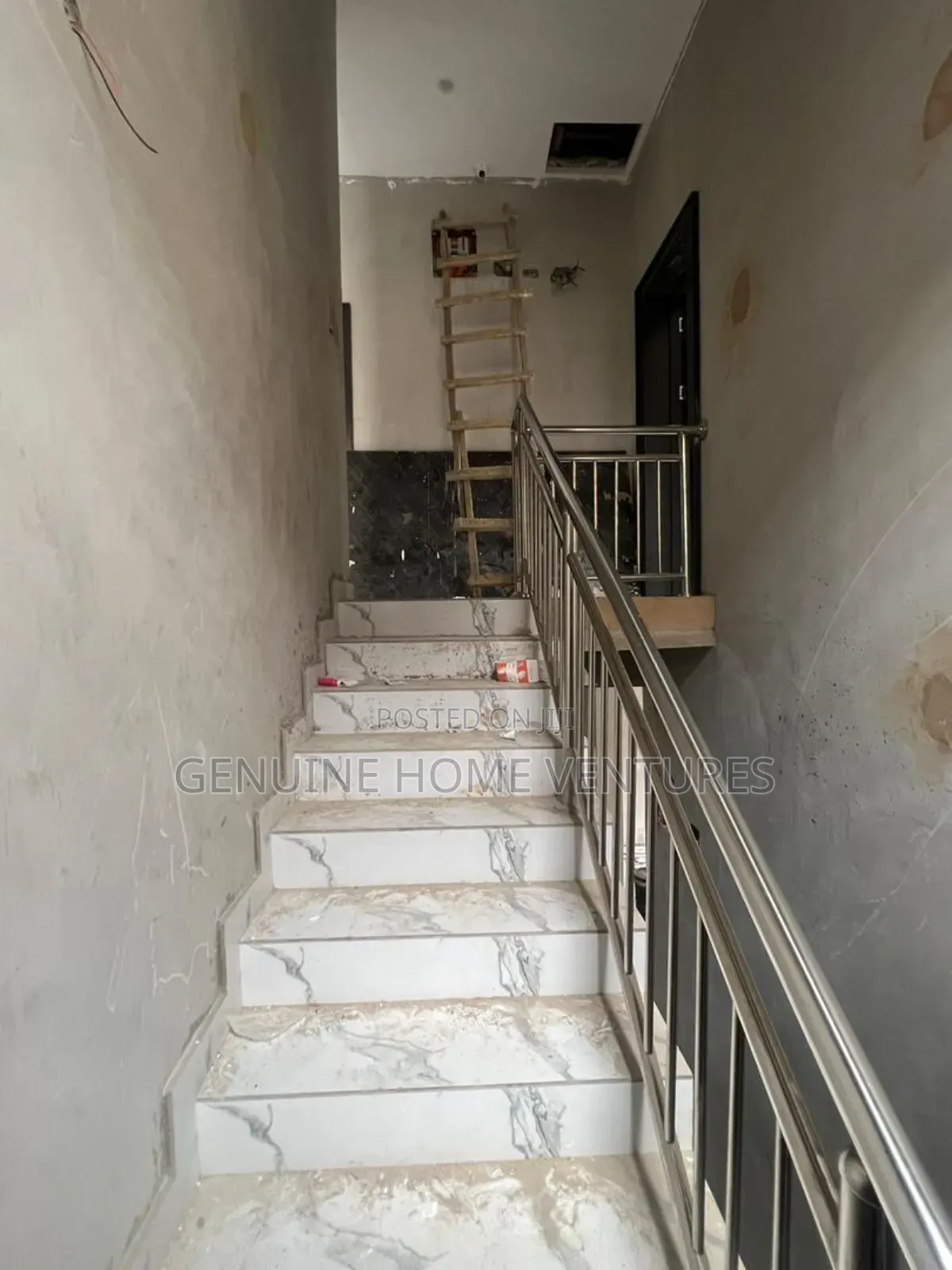 5bdrm Duplex in Omole Phase 1 for sale in Omole Phase 1
