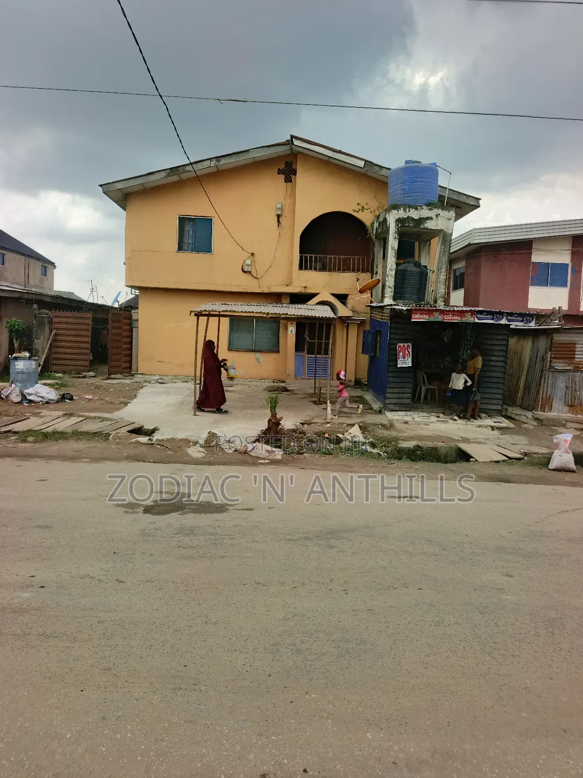 3bdrm Block of Flats in Ladoje, Oko-Oba for sale in Oko-Oba