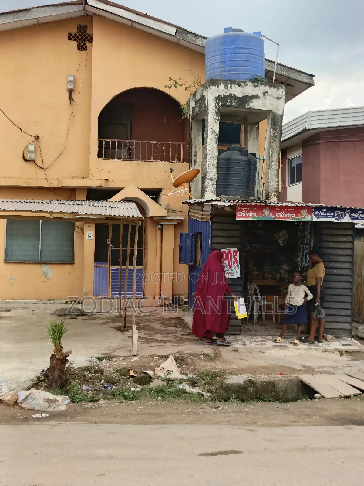 3bdrm Block of Flats in Ladoje, Oko-Oba for sale in Oko-Oba
