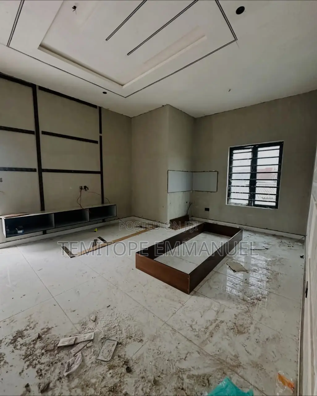 Furnished 5bdrm Duplex in Omole Phase 1 for sale in Omole Phase 1