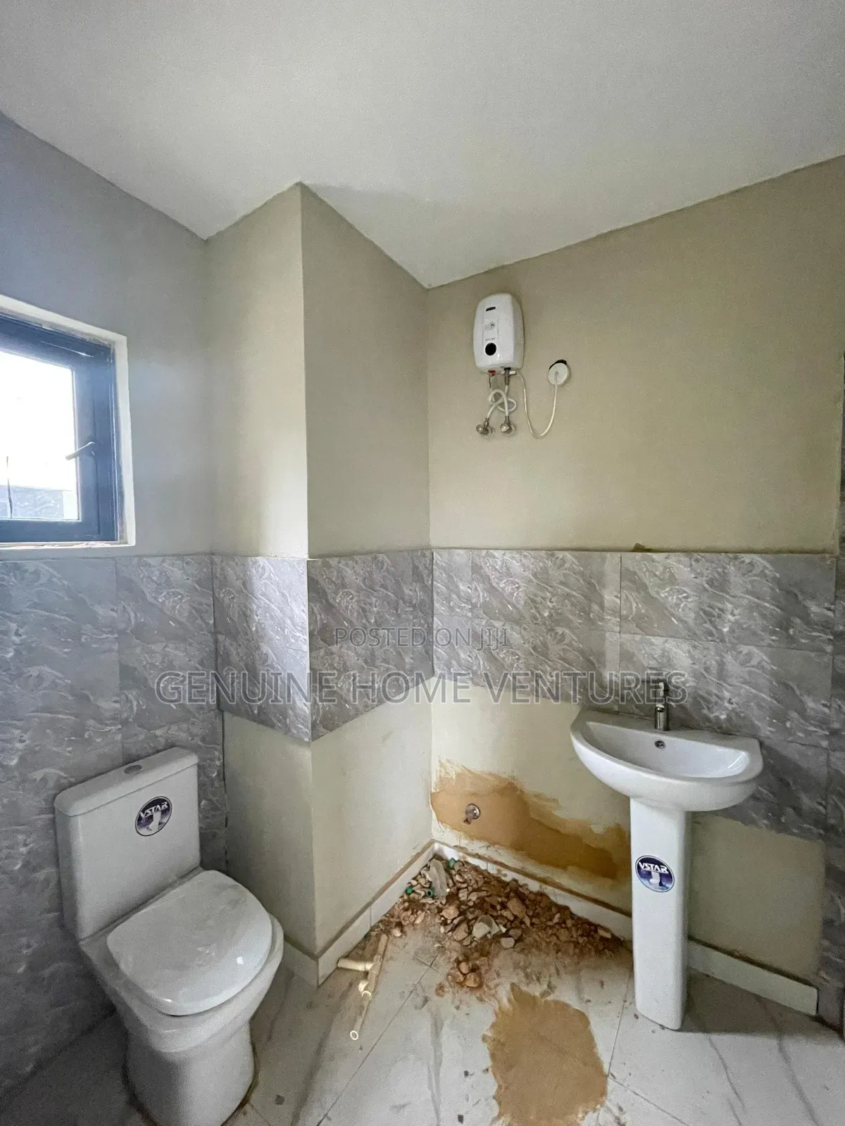 2bdrm Apartment in Surulere for sale in Surulere