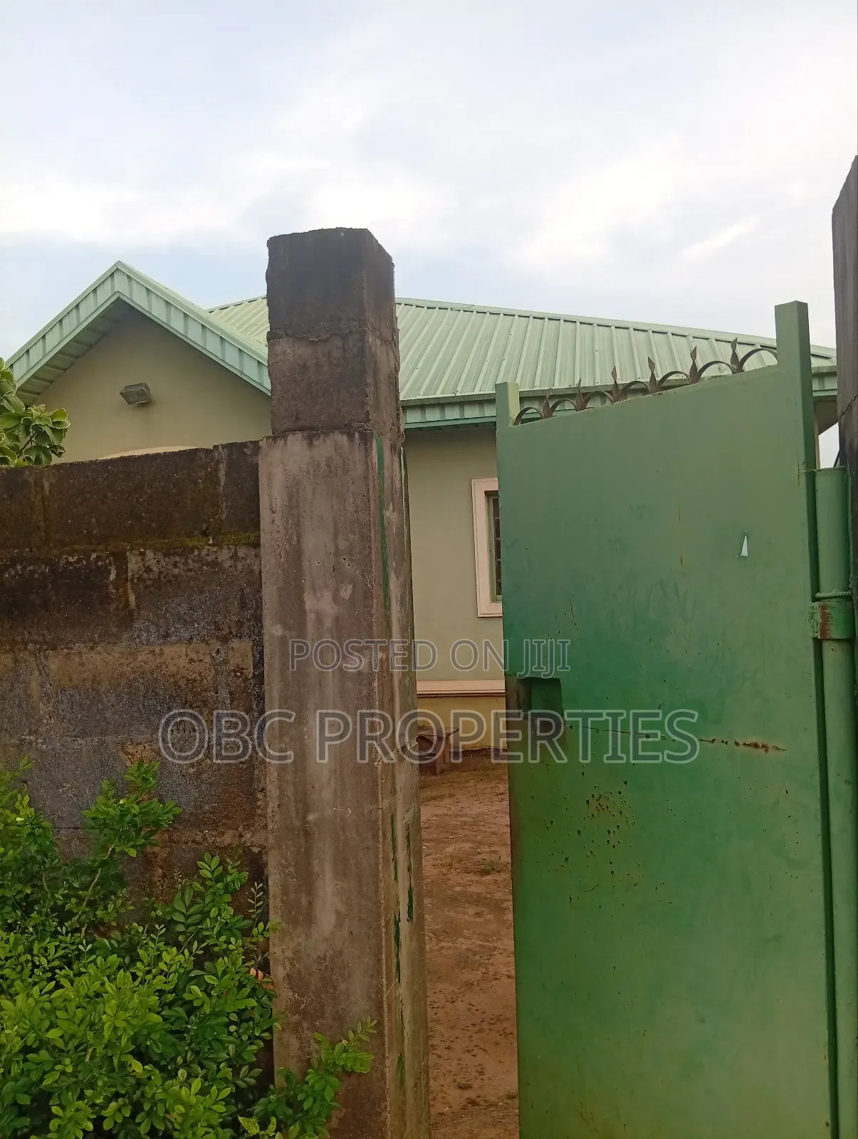 3bdrm Bungalow in Salvation Close, Ifo for sale in Ifo