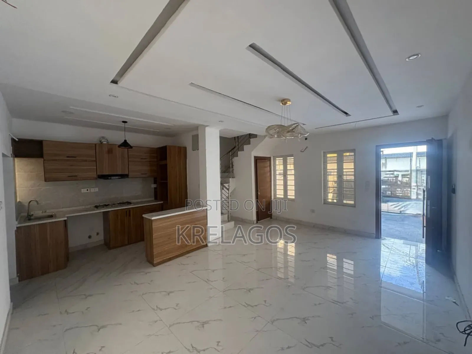 3bdrm Duplex in Abraham Adesanya, Off Lekki-Epe Expressway for sale in Off Lekki-Epe Expressway