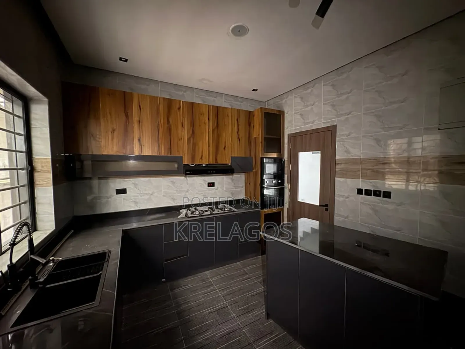 4bdrm Duplex in Abraham Adesanya, Off Lekki-Epe Expressway for sale in Off Lekki-Epe Expressway