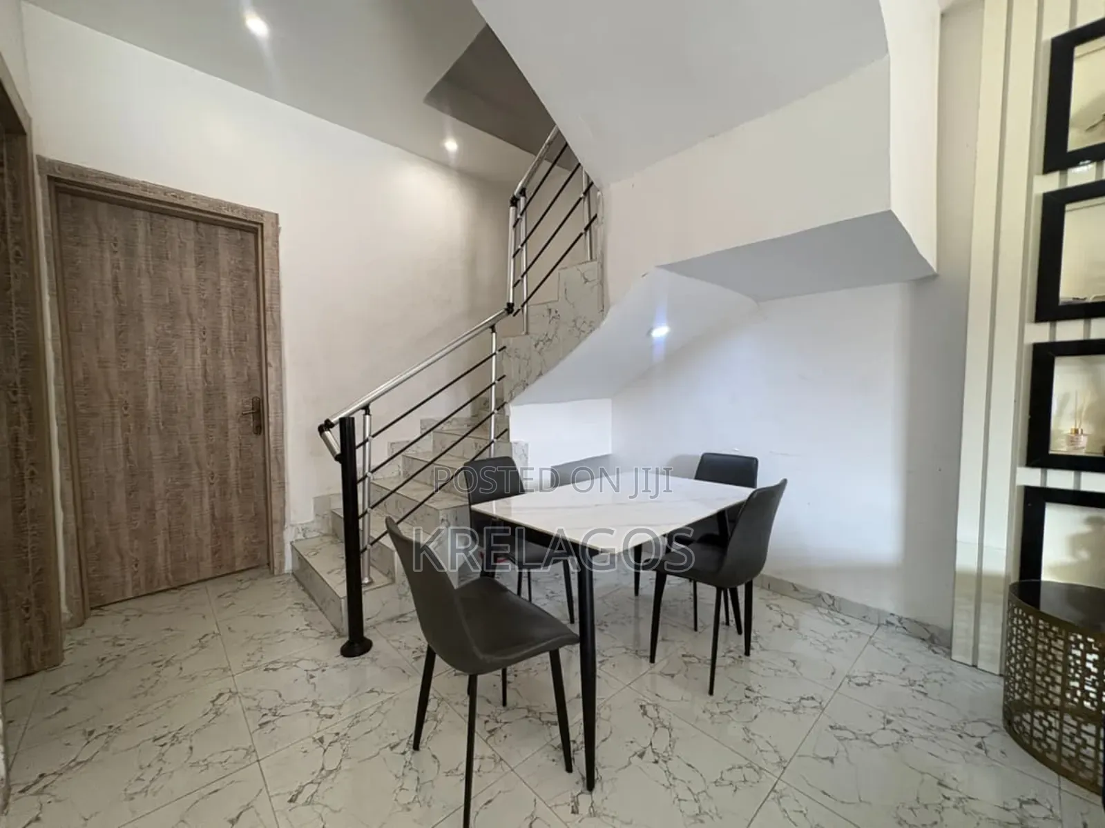 4bdrm Duplex in Orchid, Chevron for sale in Chevron