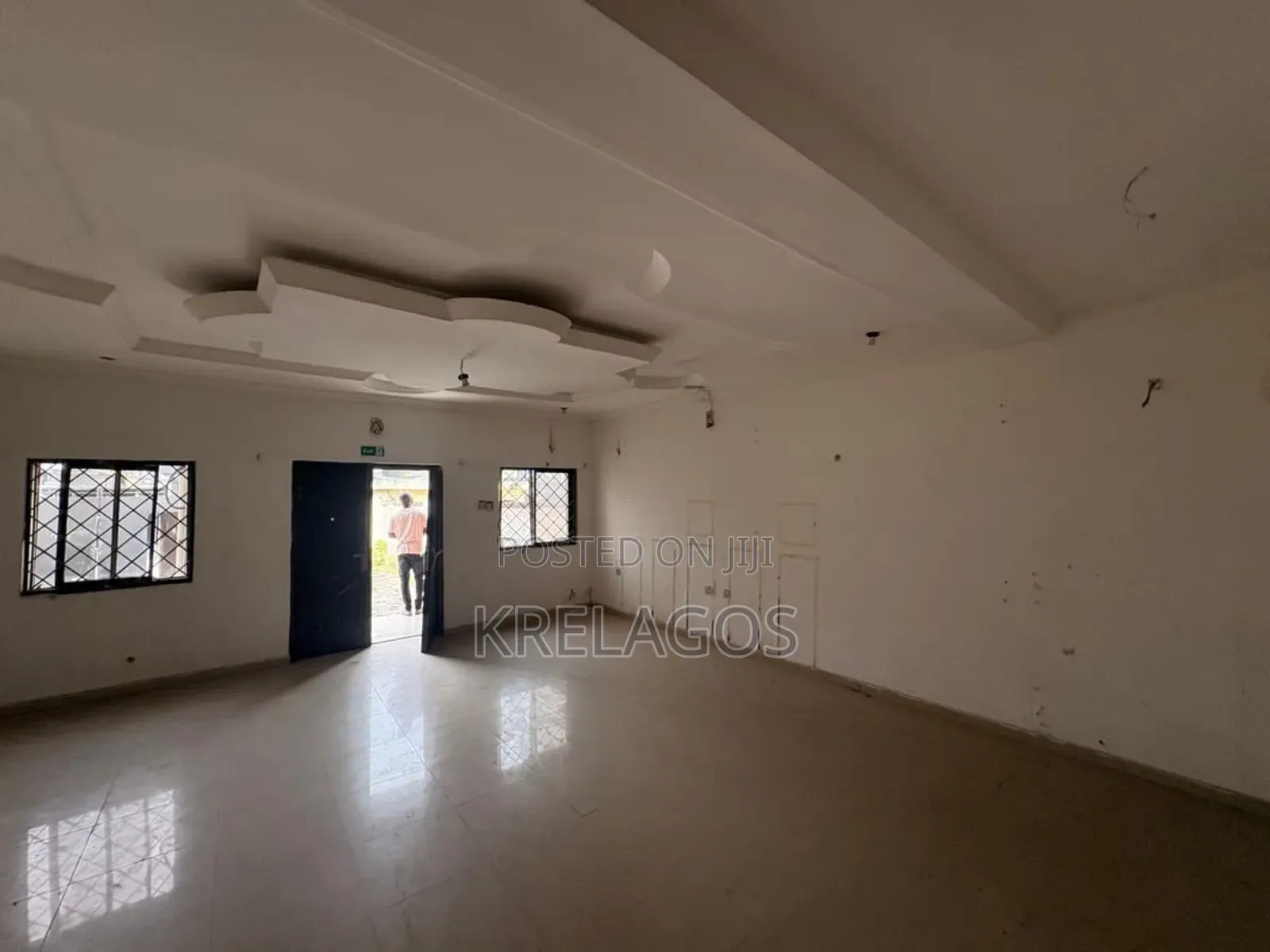 4bdrm Duplex in Agungi for sale in Agungi