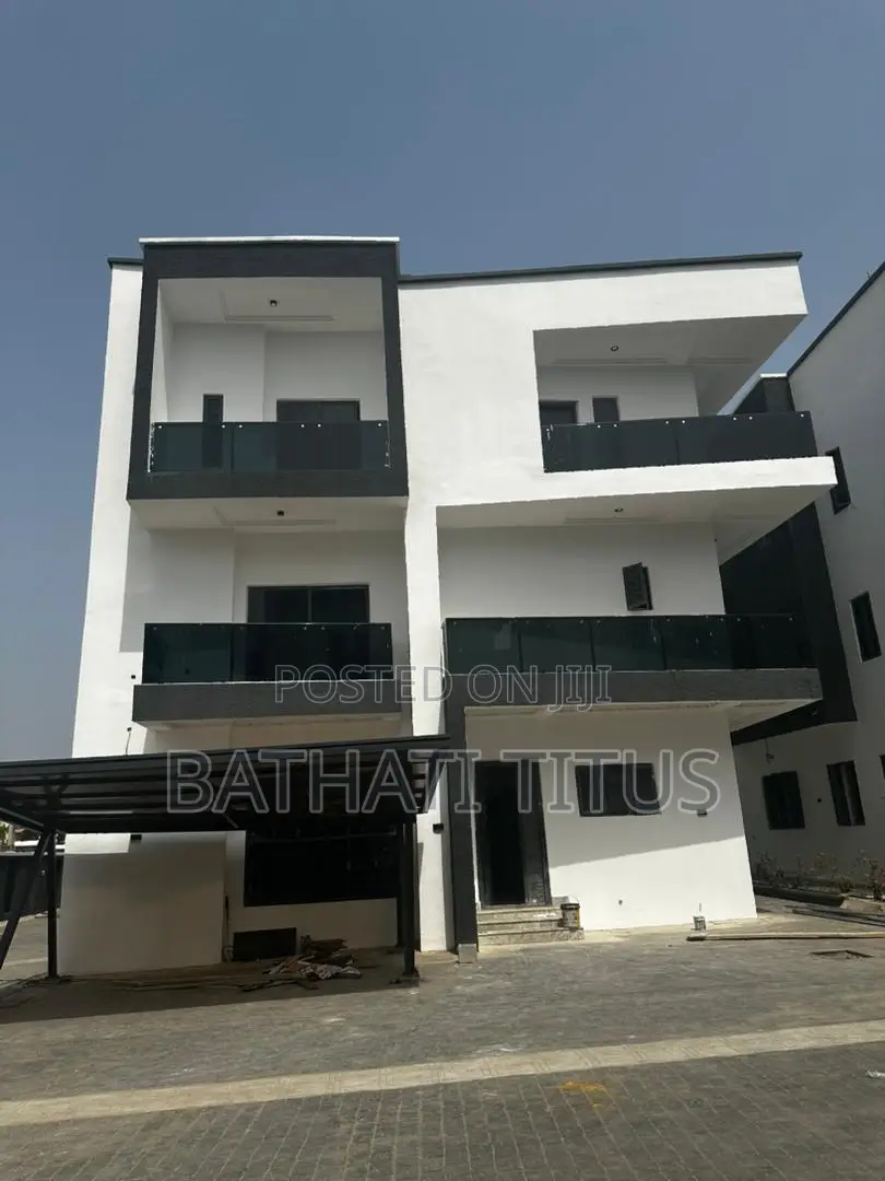 6bdrm Duplex in Katampe Extension for sale in Katampe Extension