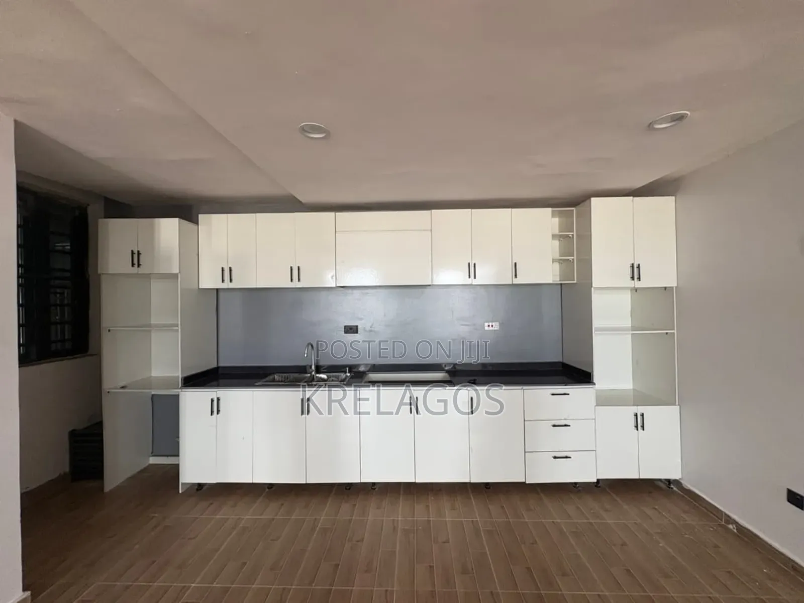 2bdrm Apartment in Agungi for sale in Agungi