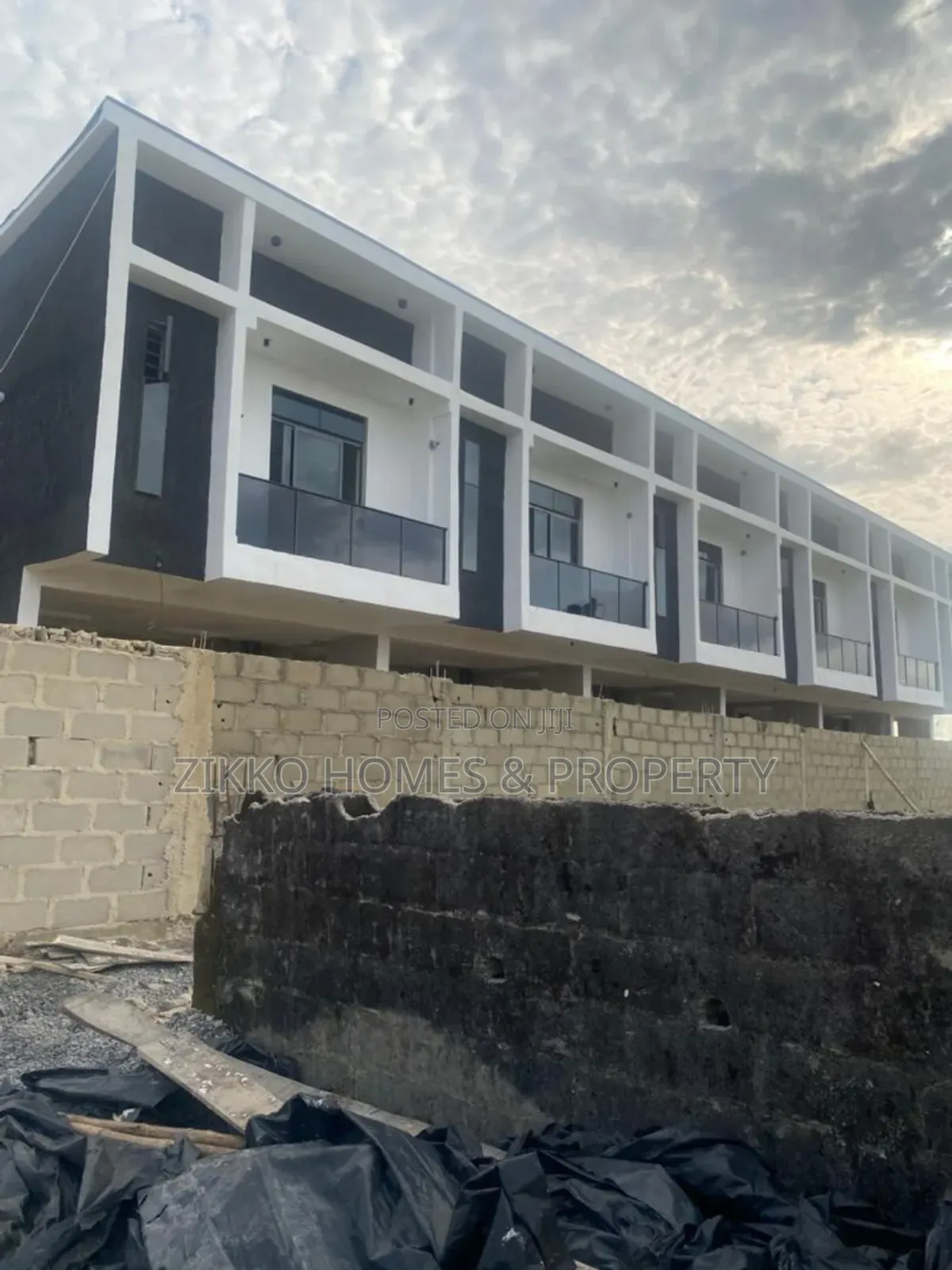 3bdrm Townhouse/Terrace in Ajah, Lekki for sale in Lekki