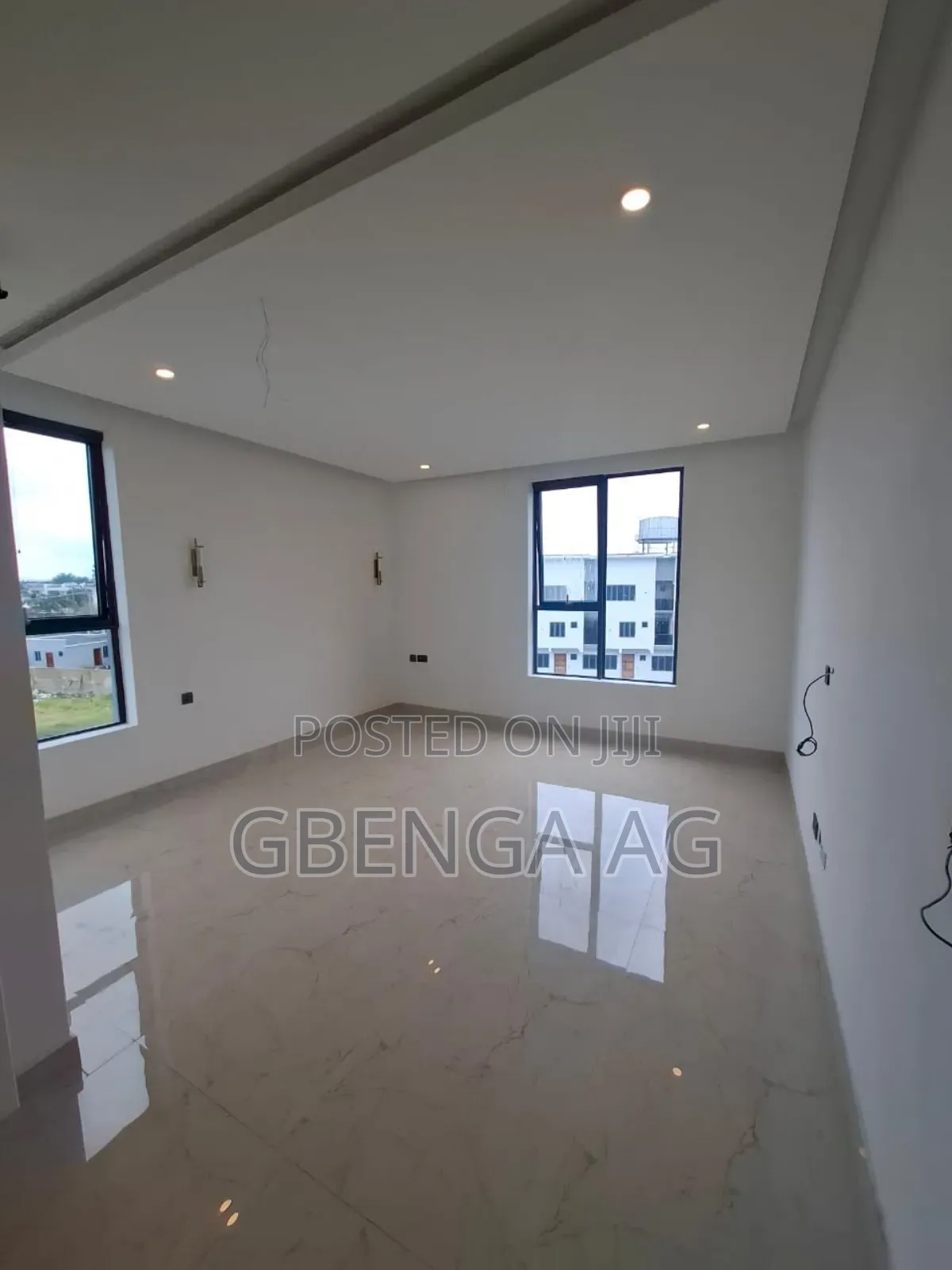 5bdrm Duplex in Lekki Lagos for sale in Lekki Phase 1