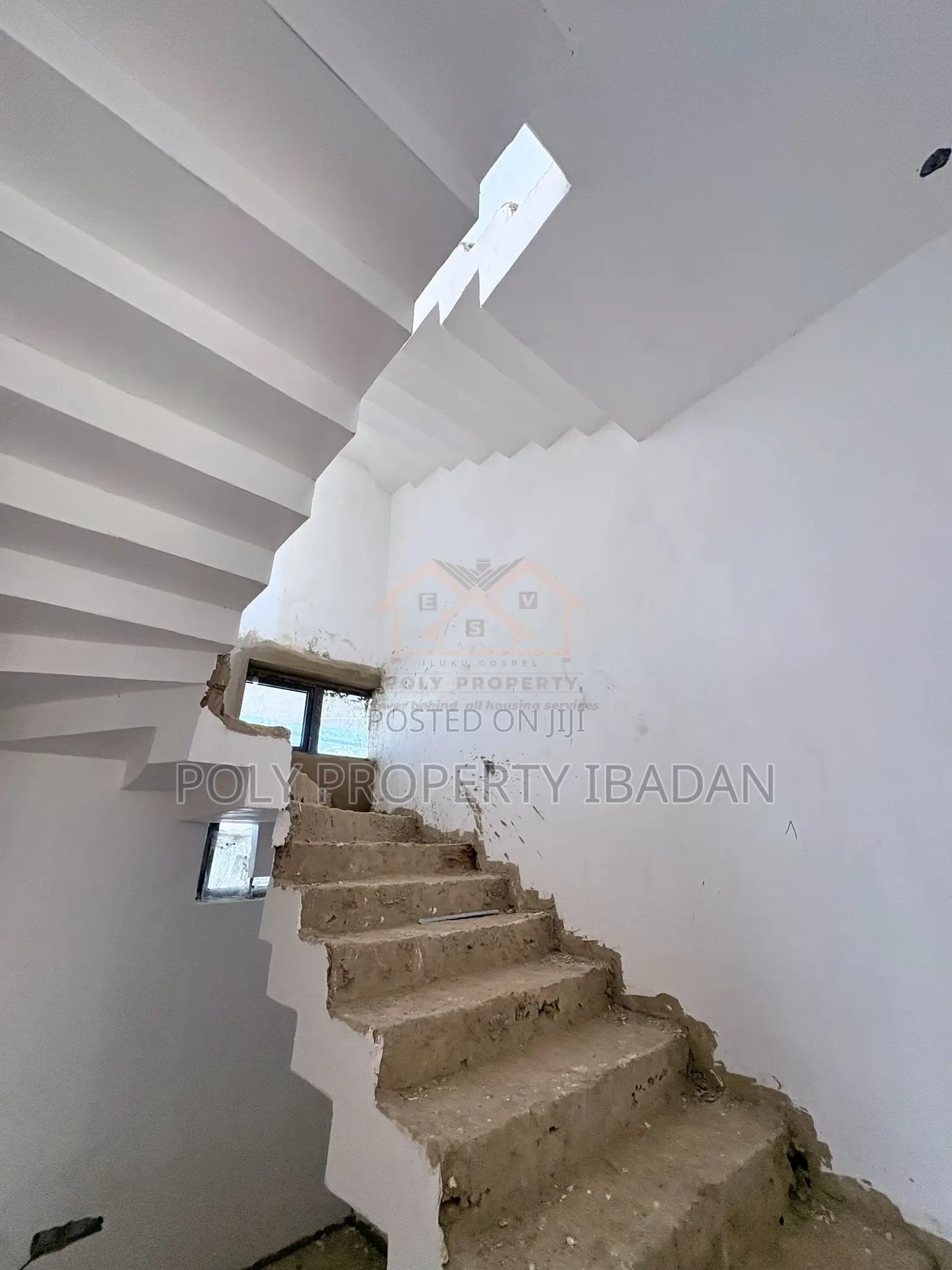 5bdrm Duplex in Engr Lere Adigun Gra, Ibadan for sale in Ibadan