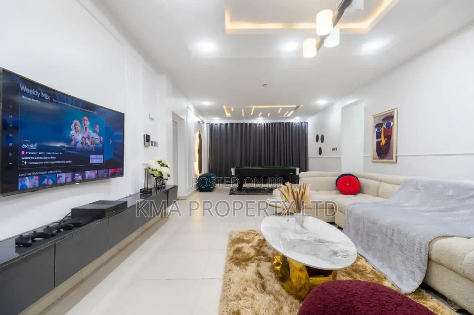 Luxurious 3 Bedroom Apartment With Snooker and Ps5 in Ikate