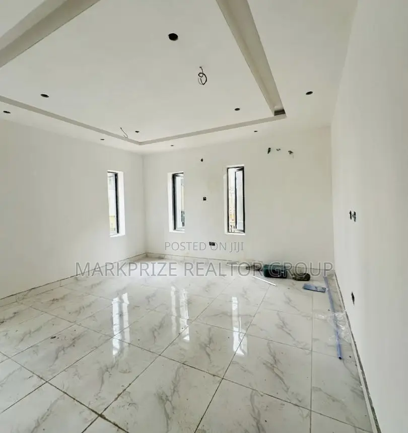 3bdrm Apartment in Gbagada Lagos for sale in Gbagada