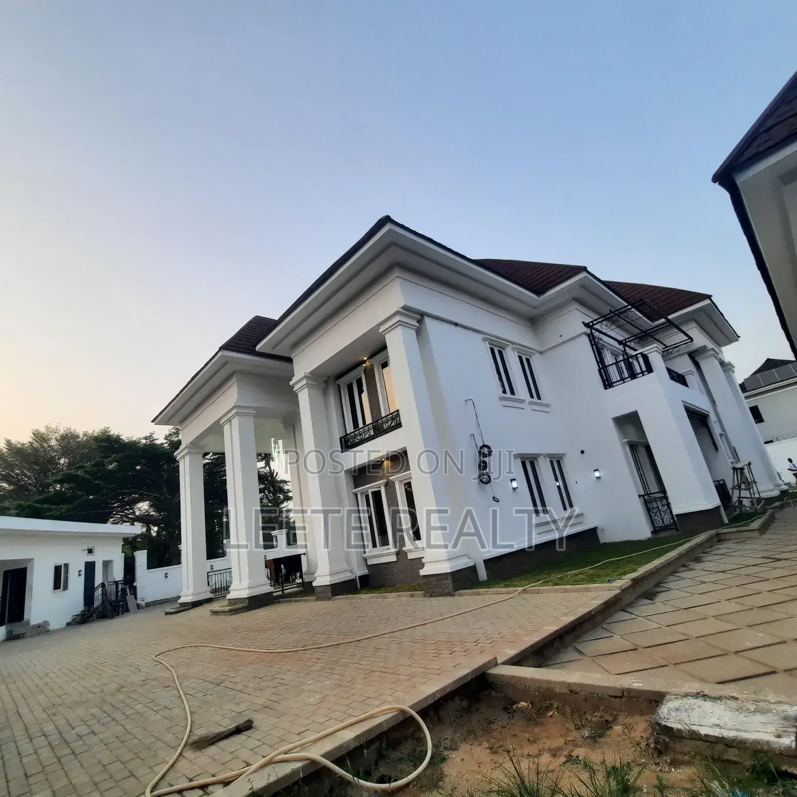 7bdrm Duplex in Jabi for sale in Jabi