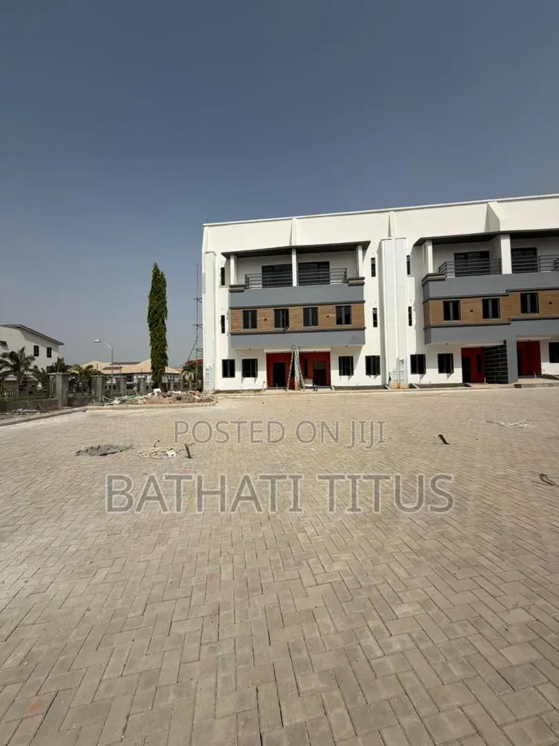 4bdrm Duplex in Wuye for sale in Wuye