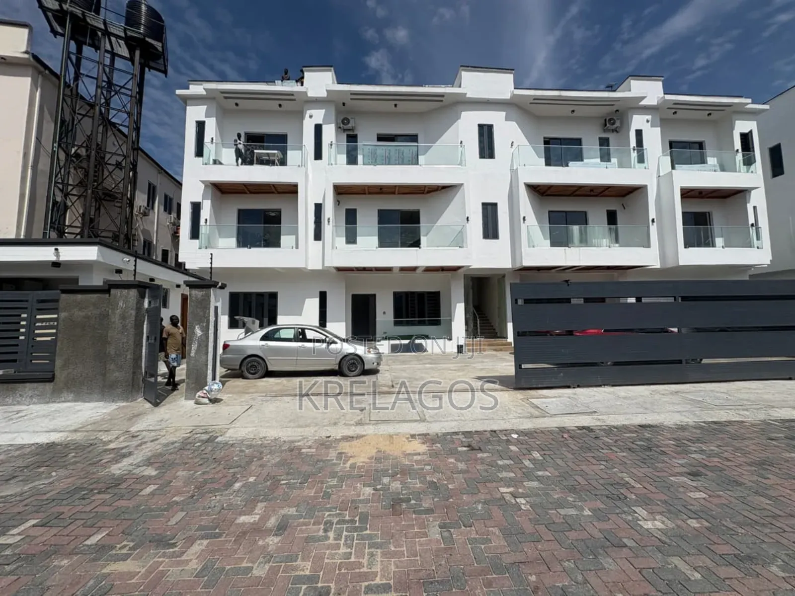 2bdrm Apartment in Agungi for sale in Agungi
