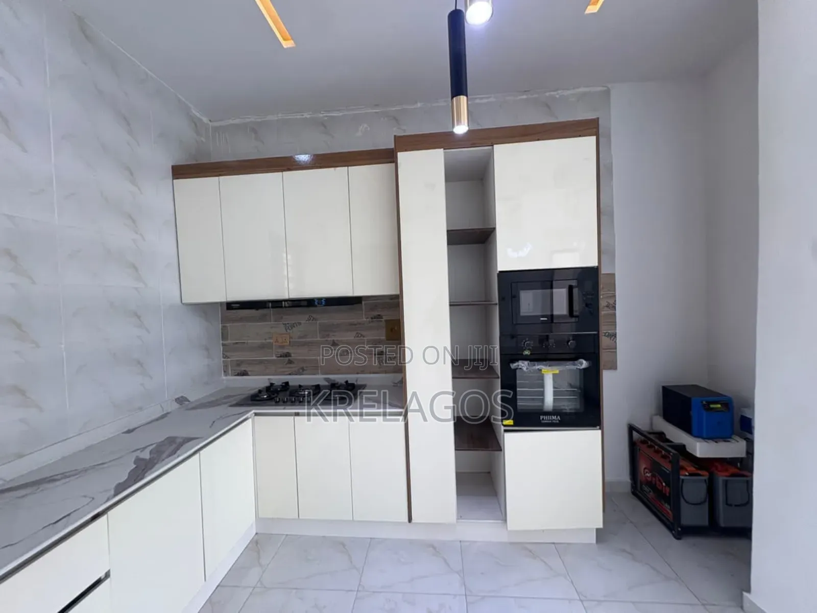 2bdrm Apartment in Agungi for sale in Agungi