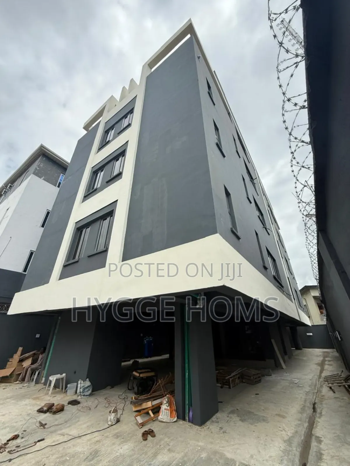 2bdrm Apartment in Off Keffi Street, Awolowo Road for sale in Awolowo Road