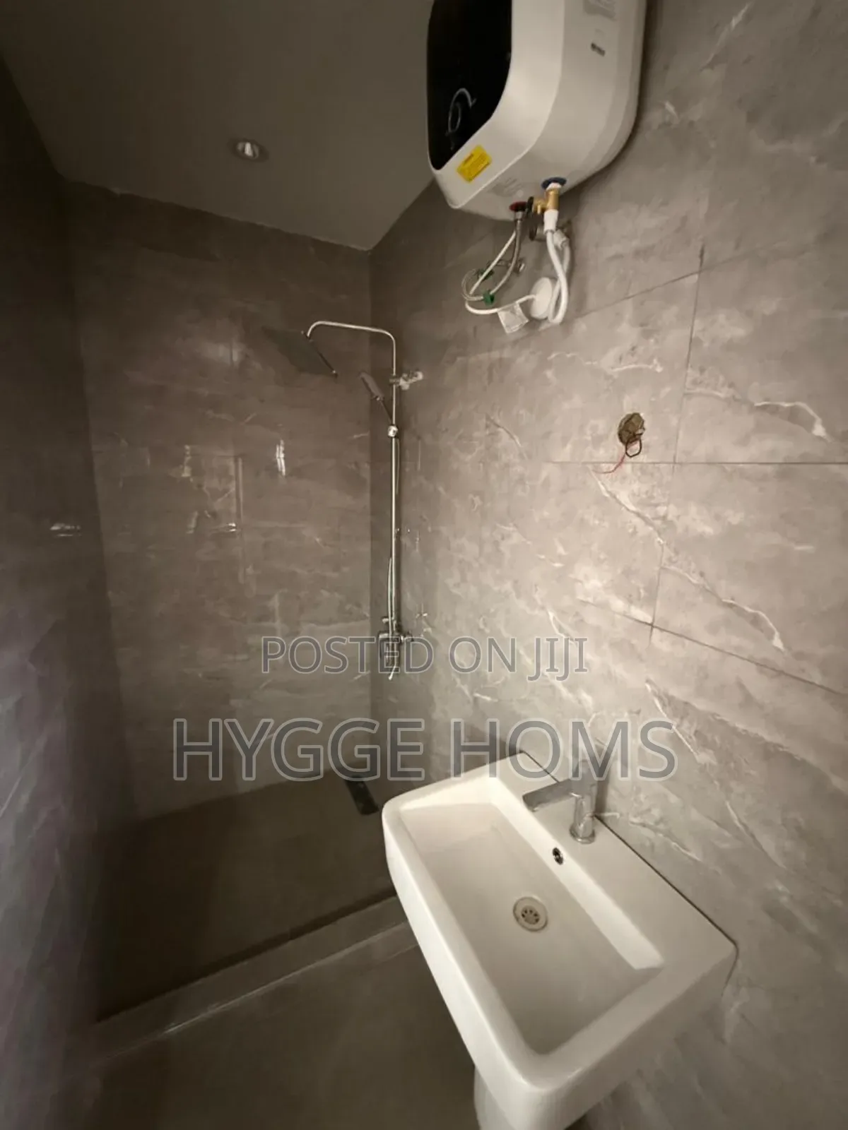 2bdrm Apartment in Off Keffi Street, Awolowo Road for sale in Awolowo Road