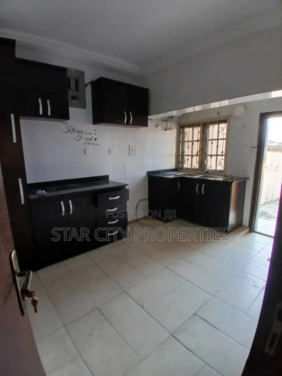 4bdrm Duplex in Gra for rent in Ogudu GRA