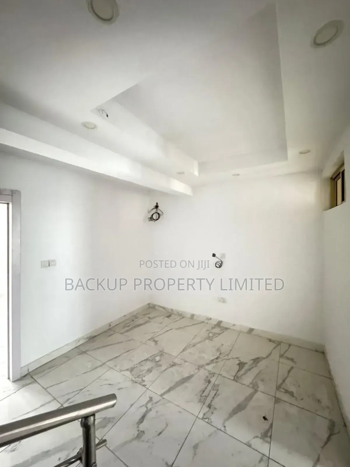 4bdrm Duplex in Surulere for sale in Surulere