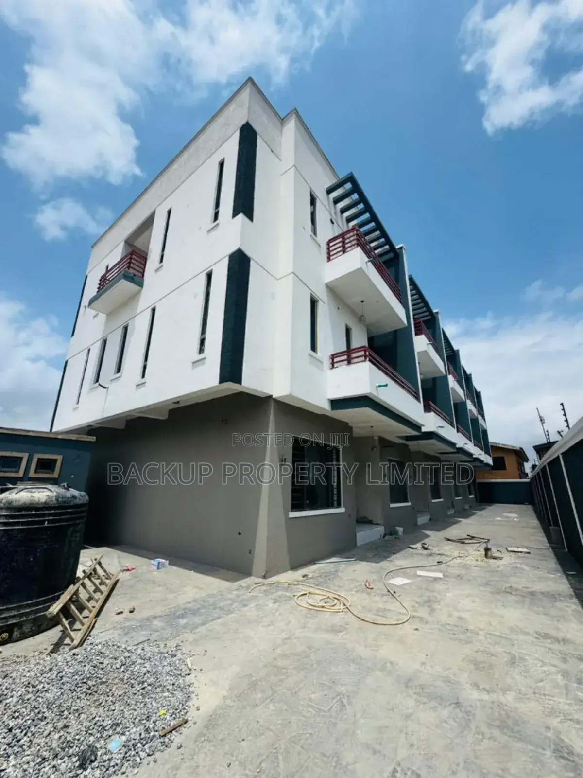 4bdrm Duplex in Magodo for sale in Magodo