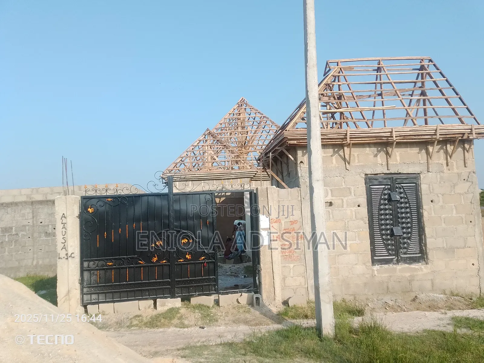 3bdrm Bungalow In Gorpa Estate, Igbogbo For Sale in Igbogbo