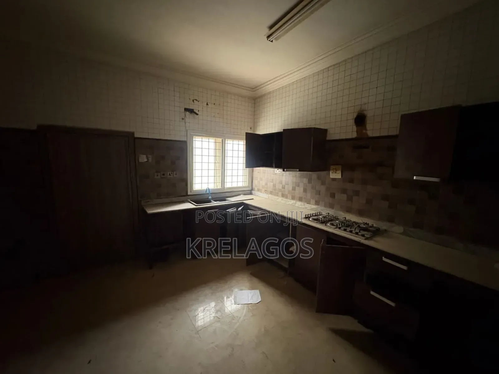 4bdrm Duplex in Ikota for sale in Ikota