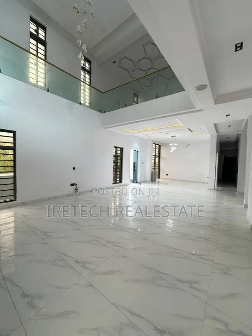 5bdrm Duplex in Megamound Lekki for sale in Ikota