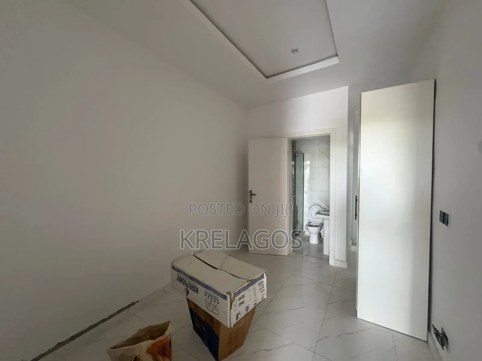 4bdrm Duplex in Ogombo for sale in Ogombo