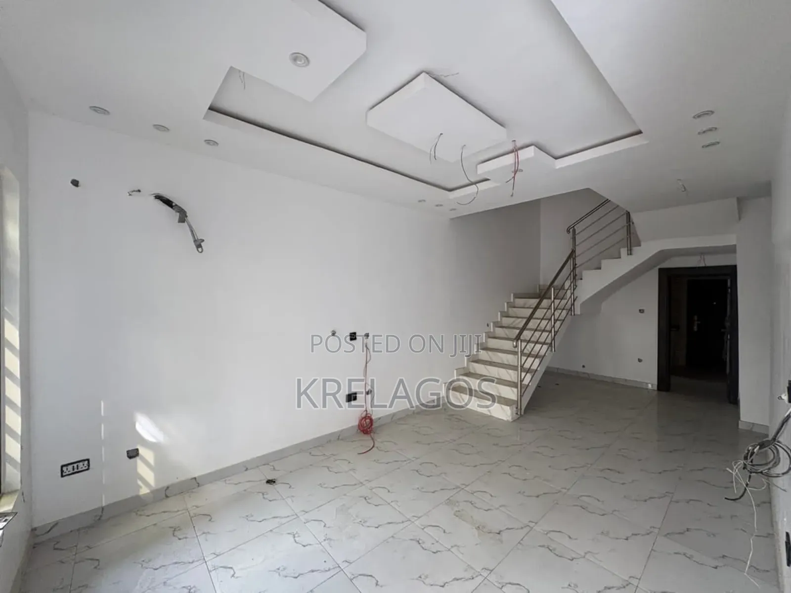 3bdrm Duplex in Ogombo for sale in Ogombo