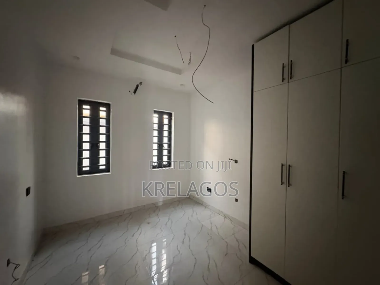 3bdrm Duplex in Ogombo for sale in Ogombo