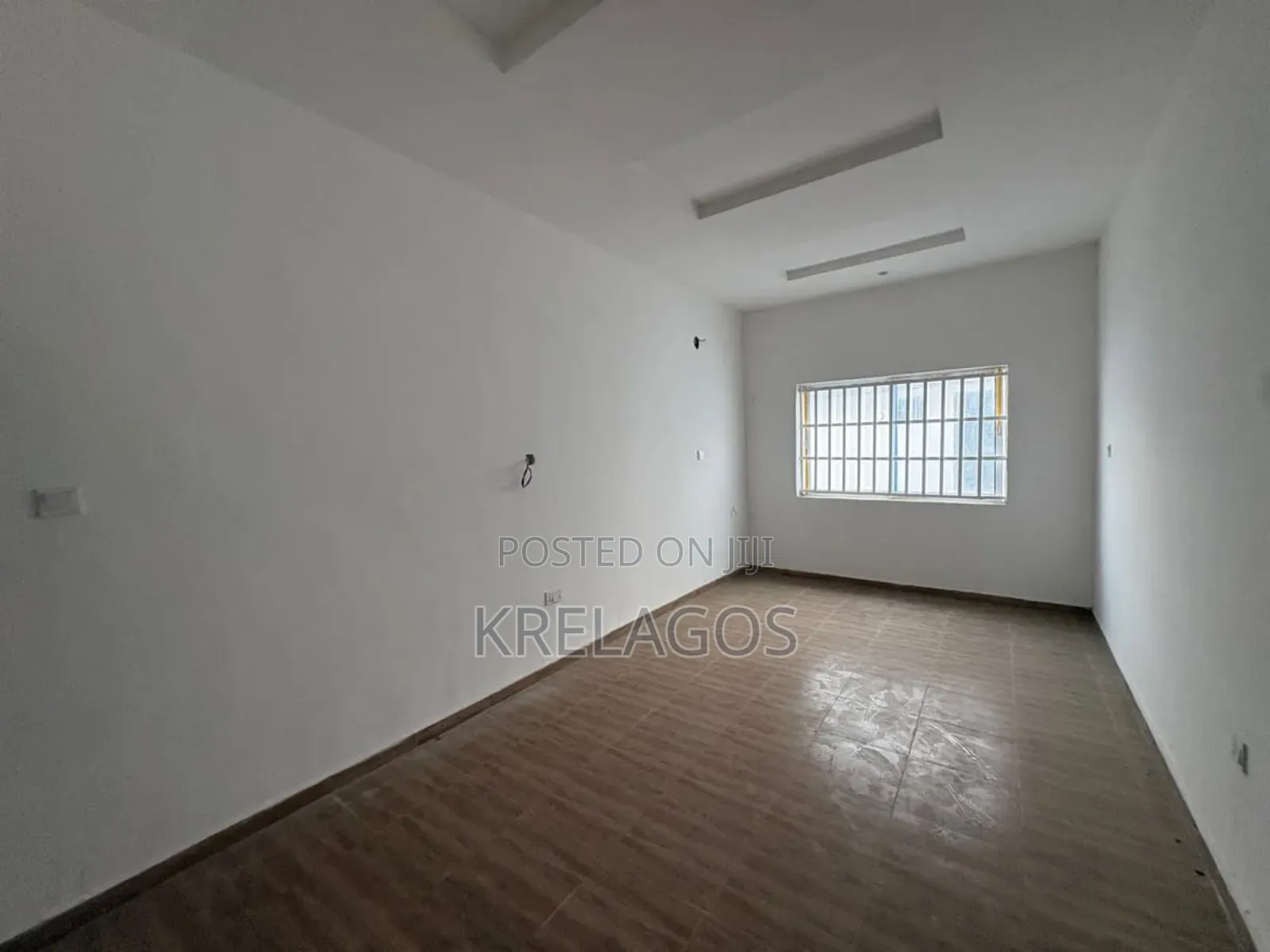 5bdrm Duplex in Ogombo for sale in Ogombo