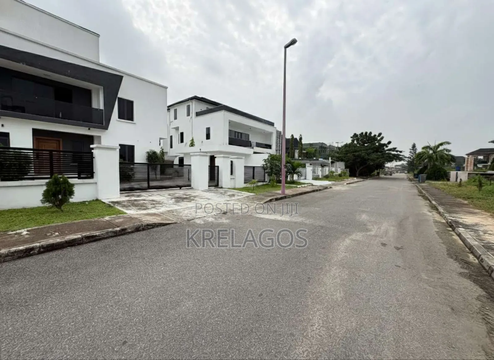4bdrm Duplex in Royalpha Garden, Off Lekki-Epe Expressway for sale in Off Lekki-Epe Expressway