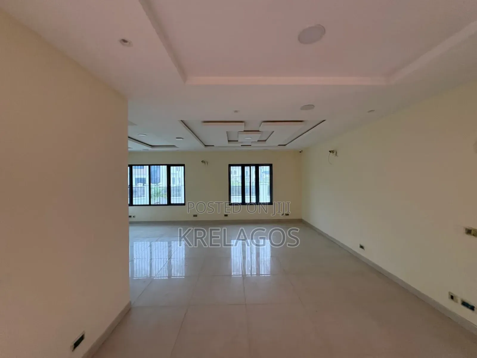 4bdrm Duplex in Royal Garden, Off Lekki-Epe Expressway for sale in Off Lekki-Epe Expressway
