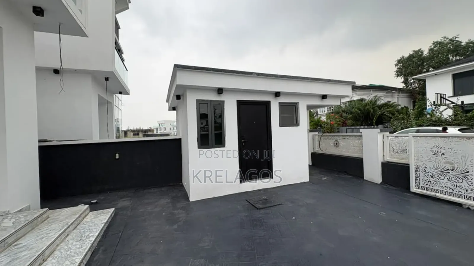 6bdrm Duplex in Royal Garden, Off Lekki-Epe Expressway for sale in Off Lekki-Epe Expressway