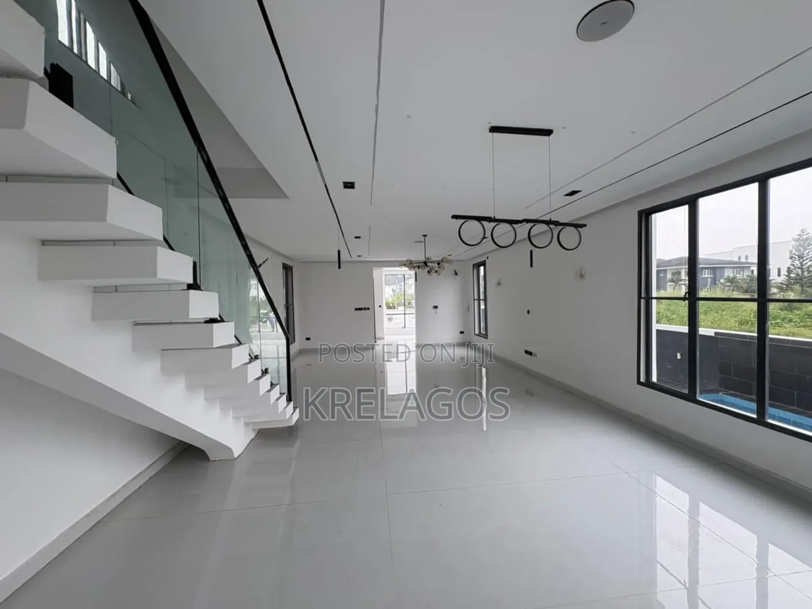 6bdrm Duplex in Royal Garden, Off Lekki-Epe Expressway for sale in Off Lekki-Epe Expressway