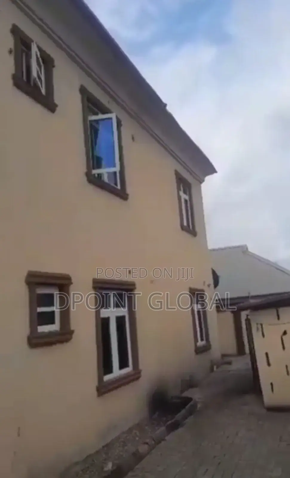 12bdrm Block of Flats in Abiola, Alimosho for sale in Alimosho