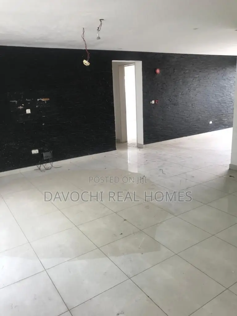 3bdrm Apartment in Agungi for rent in Agungi