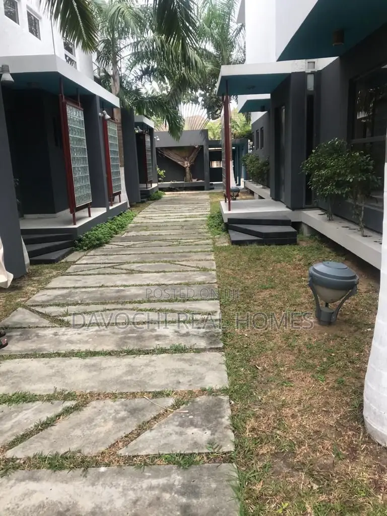 3bdrm Apartment in Agungi for rent in Agungi
