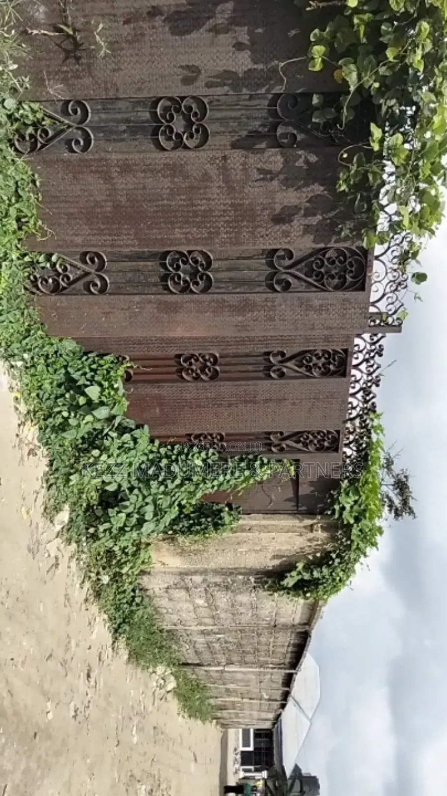 For Sale : 2 1⁄4 Plots 2 Poles Off Major Road ,Ozuoba Rd Ph in Uzoba