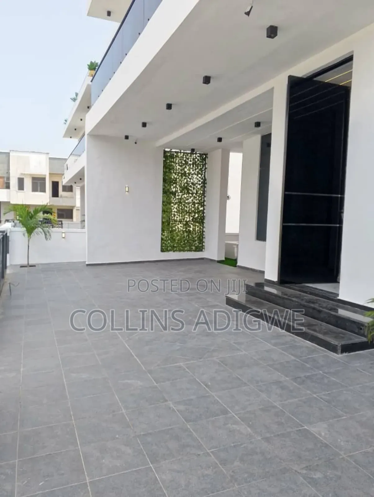 5bdrm Duplex in Chevron Lekki for sale in Lekki