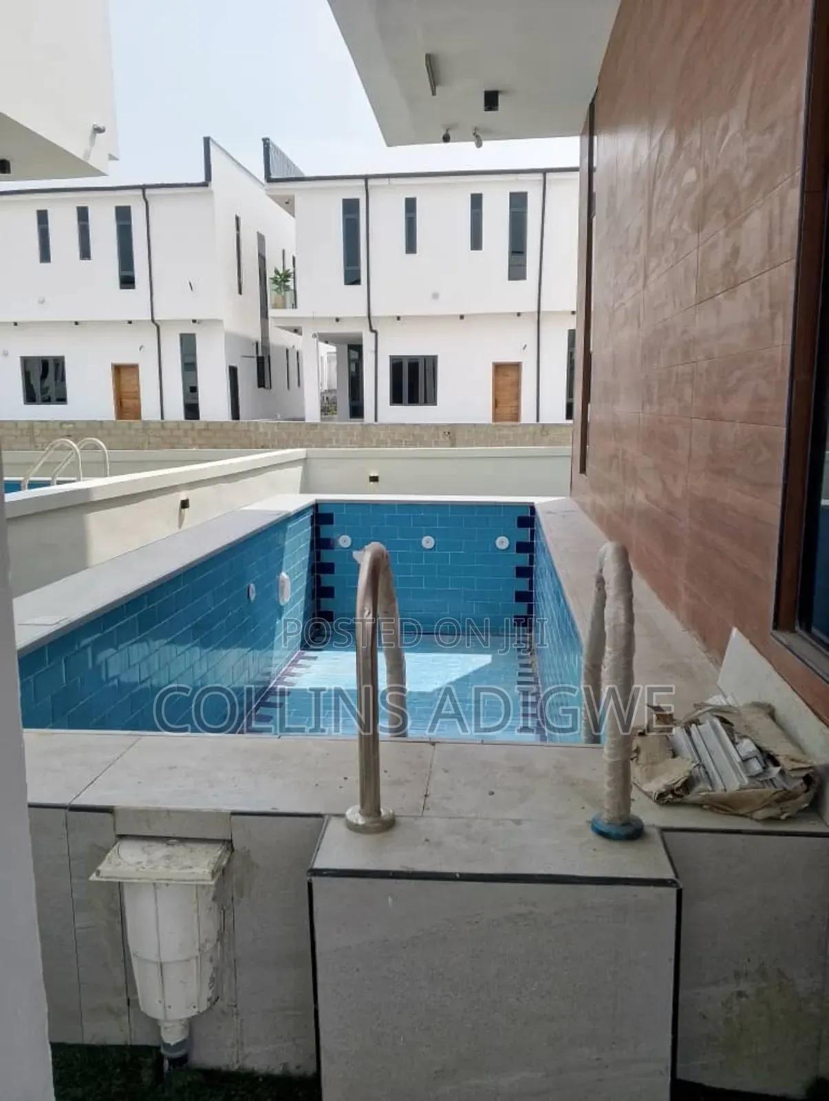 5bdrm Duplex in Chevron Lekki for sale in Lekki