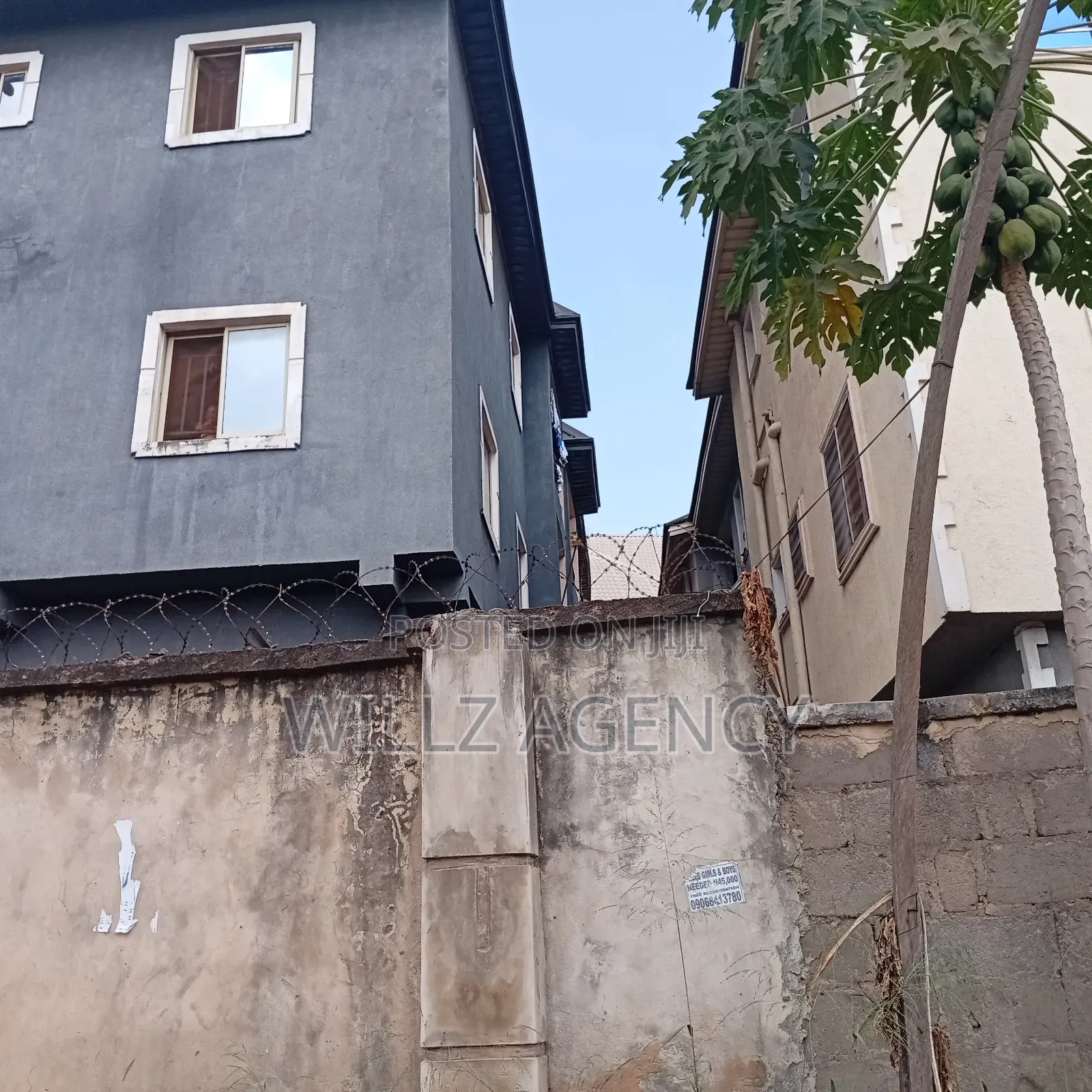 3bdrm Block of Flats in Enugu East Lga for sale in Enugu