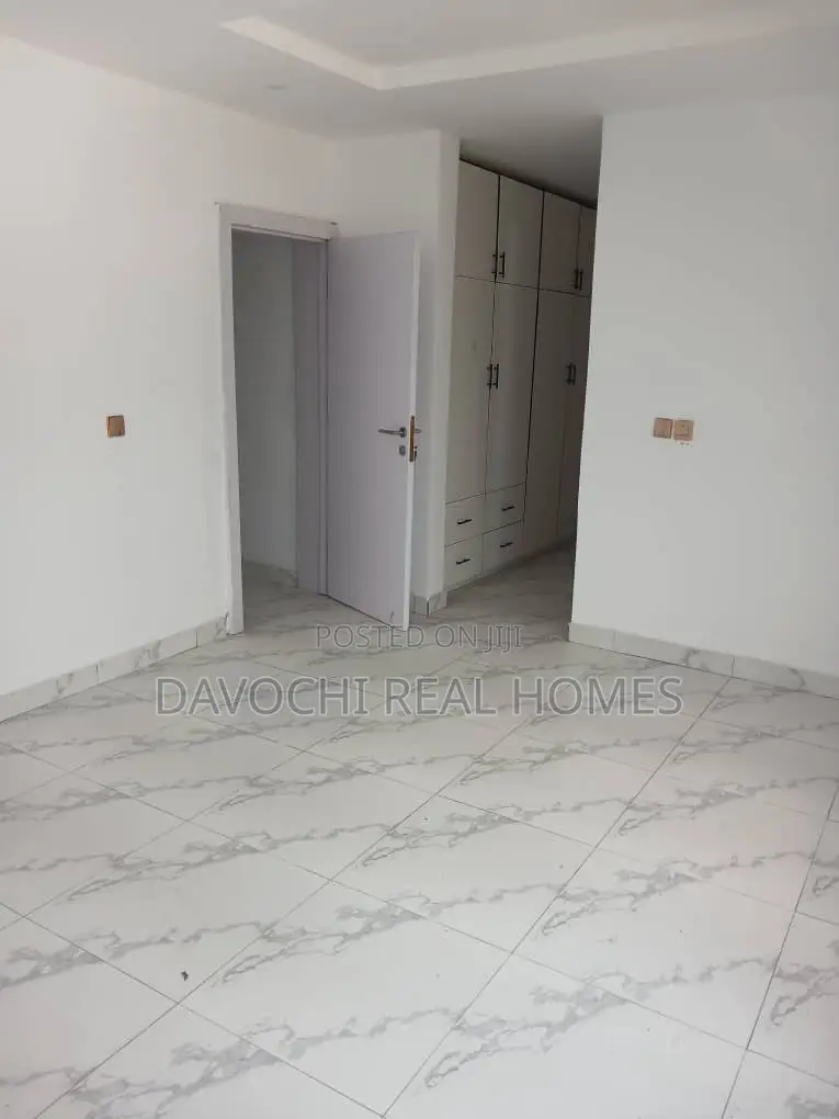 4bdrm Duplex in Orchid Road, Lekki Phase 2 for rent in Lekki Phase 2
