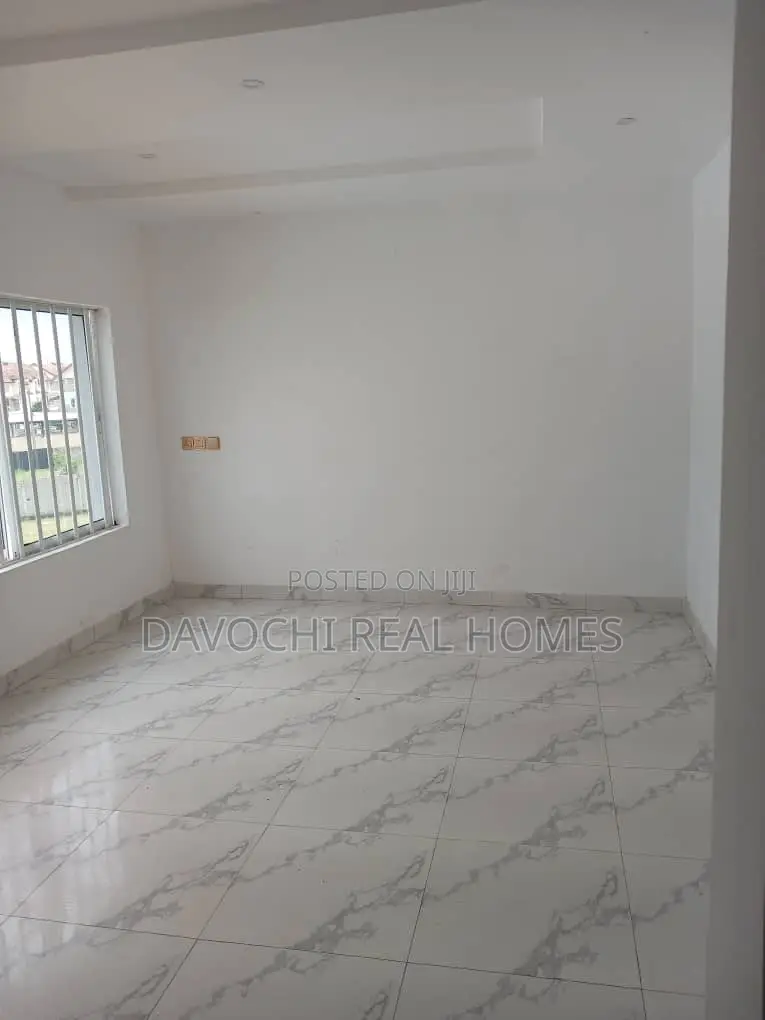 4bdrm Duplex in Orchid Road, Lekki Phase 2 for rent in Lekki Phase 2