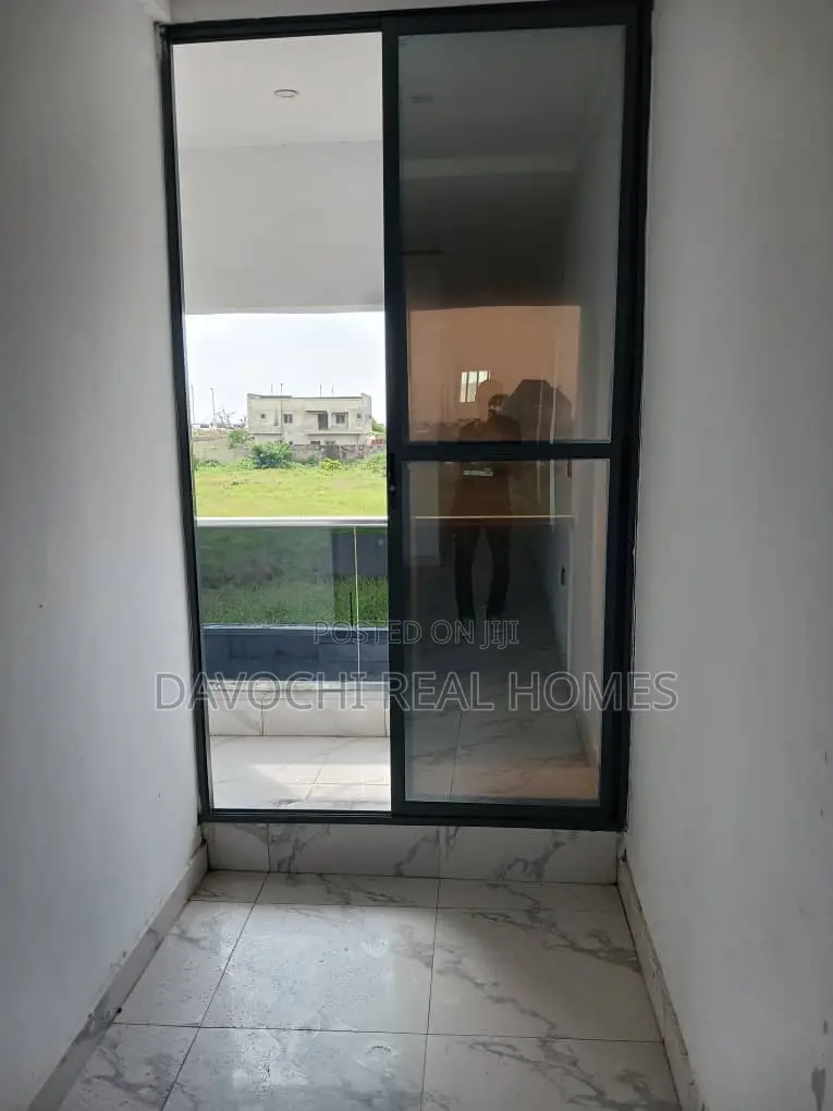 4bdrm Duplex in Orchid Road, Lekki Phase 2 for rent in Lekki Phase 2