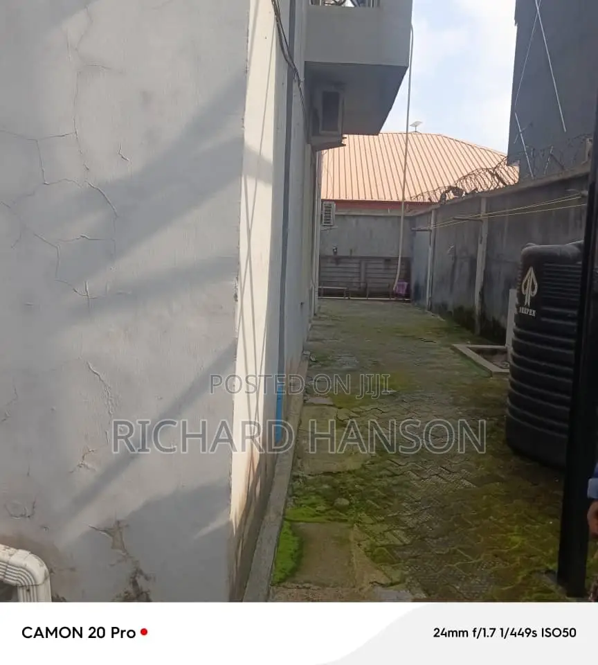 13bdrm Block of Flats in Sangotedo for sale in Sangotedo