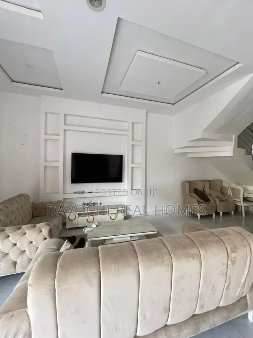 4bdrm Duplex in Orchid Road, Lekki Phase 2 for rent in Lekki Phase 2