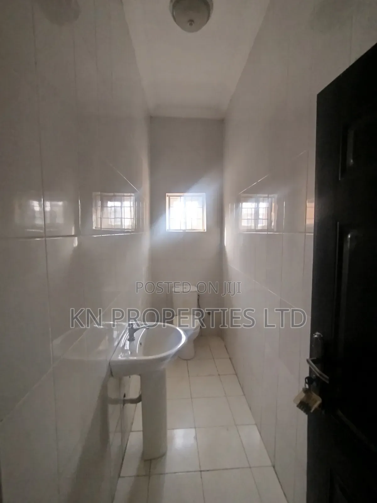 3bdrm Block of Flats in Jahi for rent in Jahi